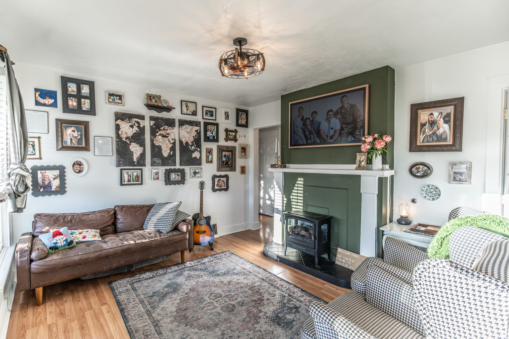 409 S 400 E Springville, UT 84663