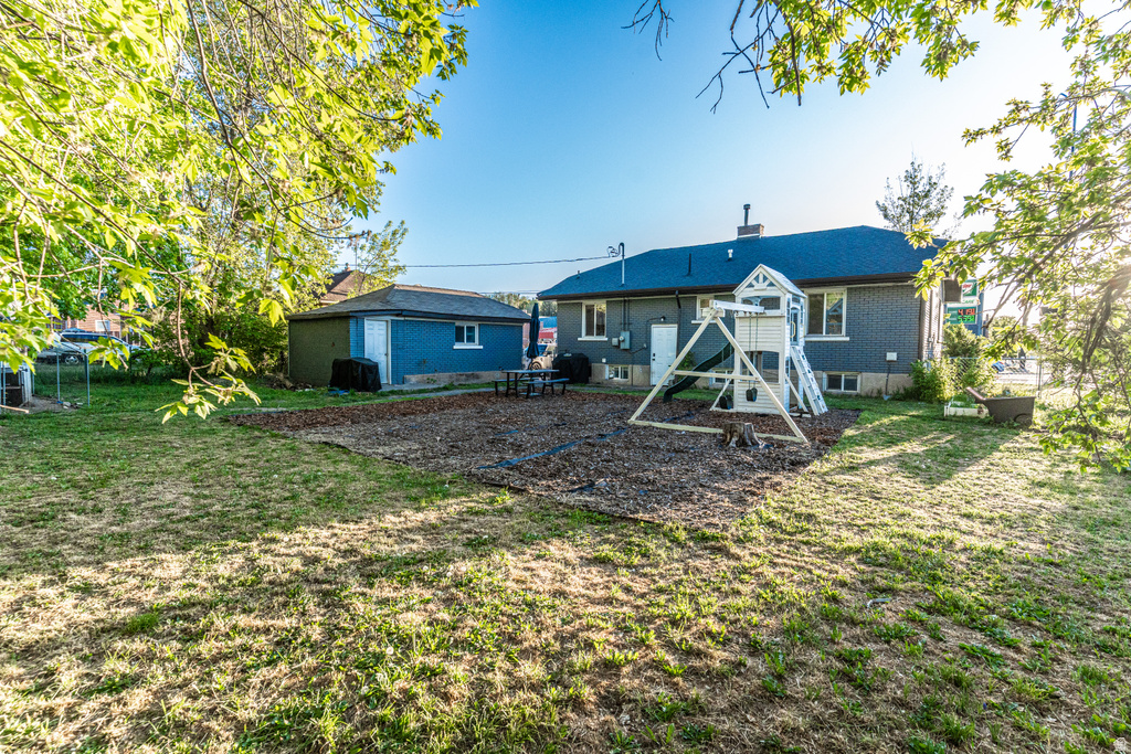 409 S 400 E Springville, UT 84663