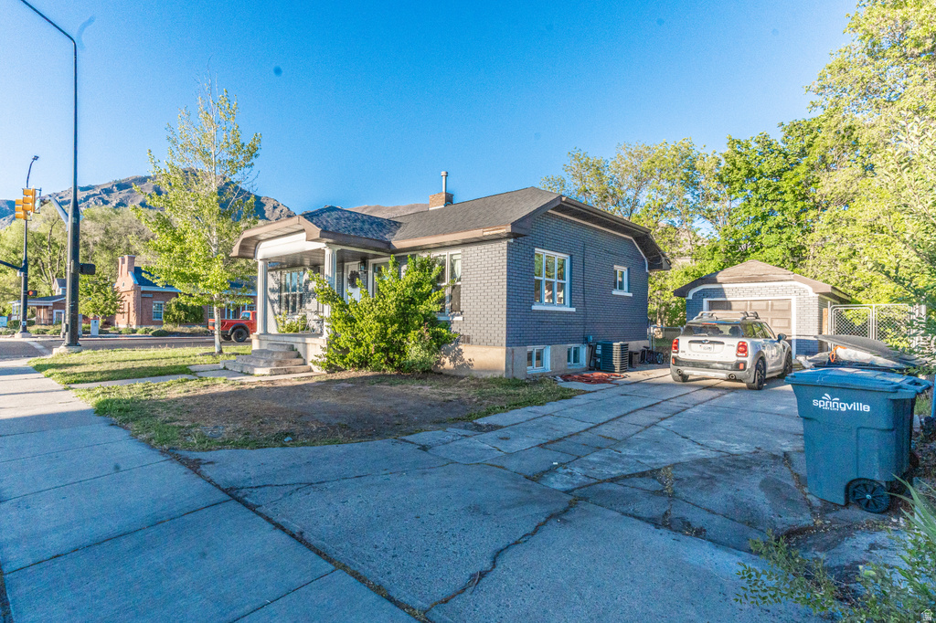 409 S 400 E Springville, UT 84663