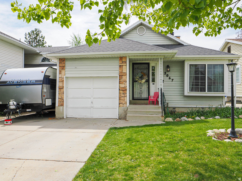 3067 W GREAT PATURE RD West Jordan, UT 84088