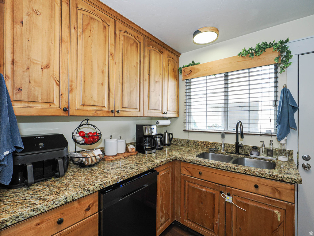 3067 W GREAT PATURE RD West Jordan, UT 84088