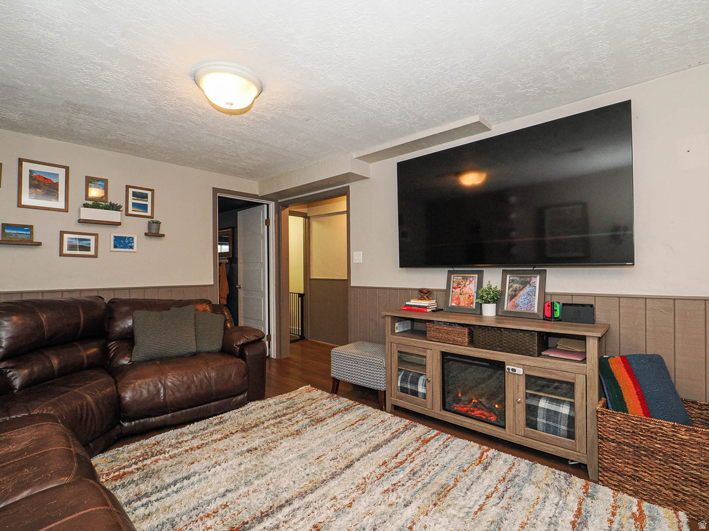 3067 W GREAT PATURE RD West Jordan, UT 84088