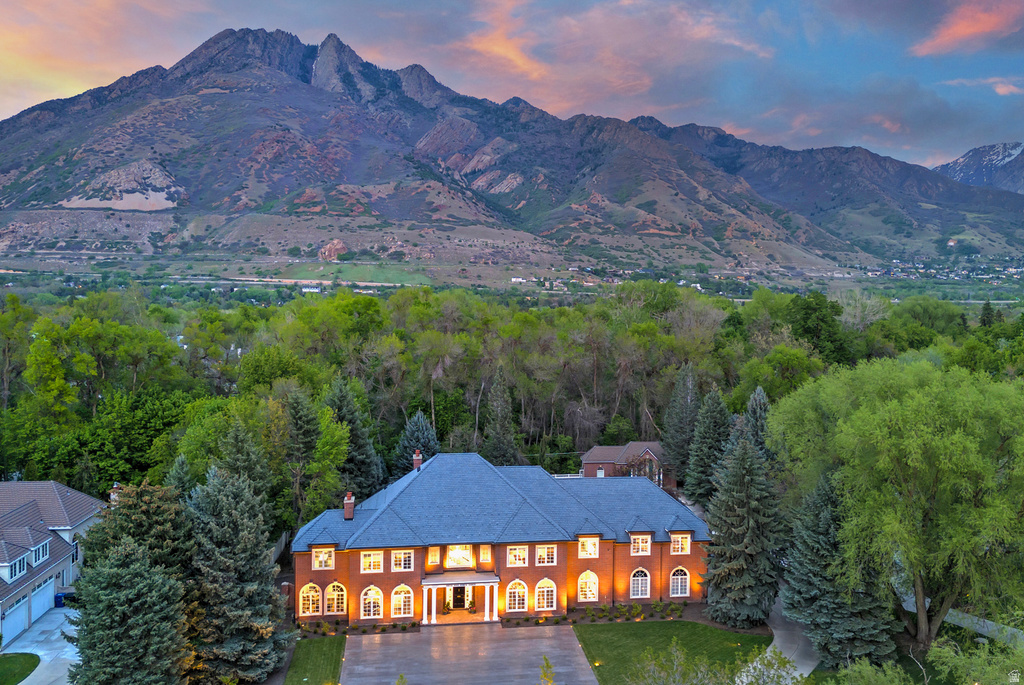 5543 S WALKER WOODS LN Holladay, UT 84117