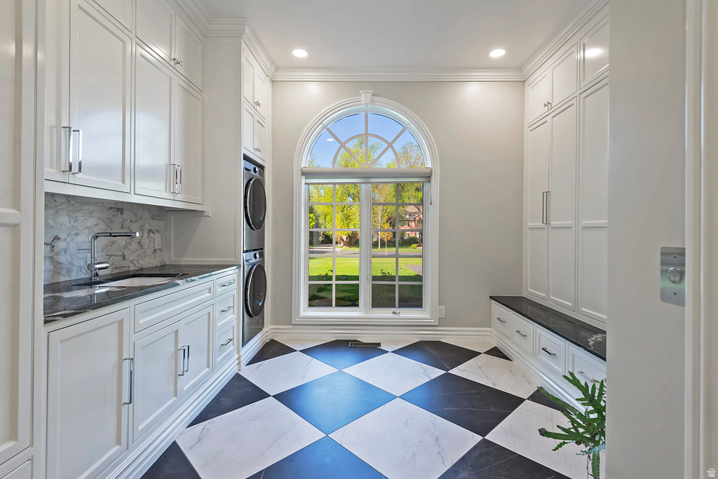 5543 S WALKER WOODS LN Holladay, UT 84117