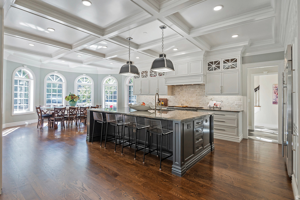 5543 S WALKER WOODS LN Holladay, UT 84117