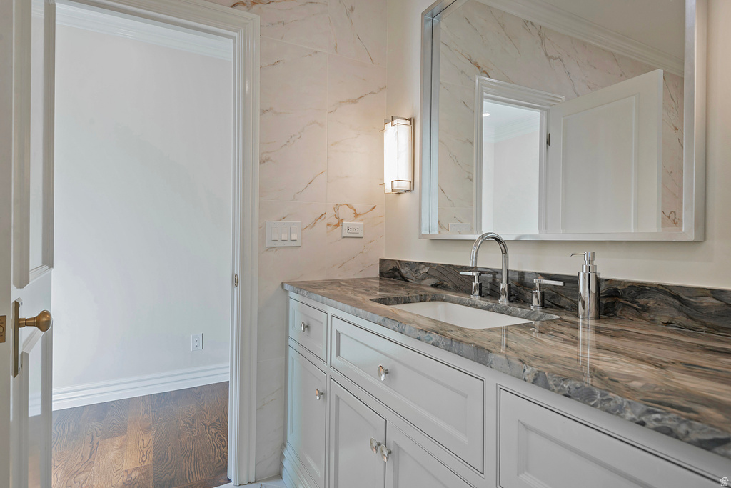 5543 S WALKER WOODS LN Holladay, UT 84117