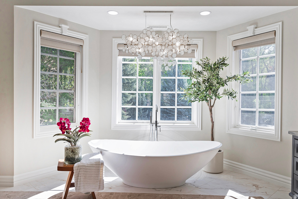 5543 S WALKER WOODS LN Holladay, UT 84117