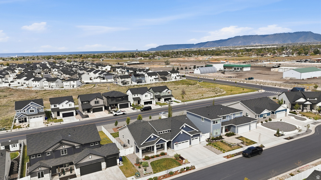 2448 W 3230 S Syracuse, UT 84075