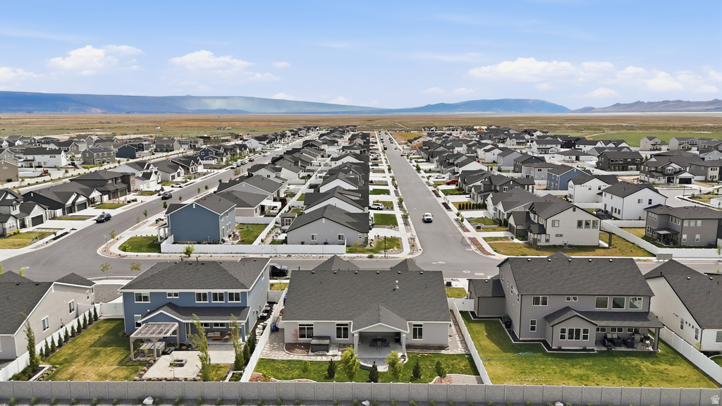 2448 W 3230 S Syracuse, UT 84075