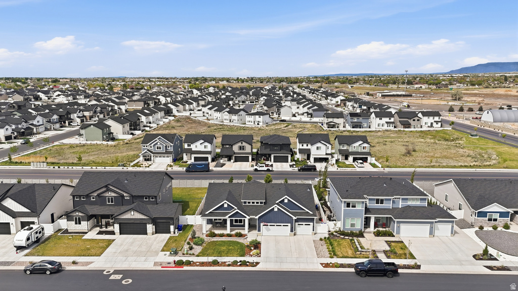 2448 W 3230 S Syracuse, UT 84075