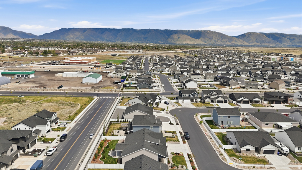 2448 W 3230 S Syracuse, UT 84075