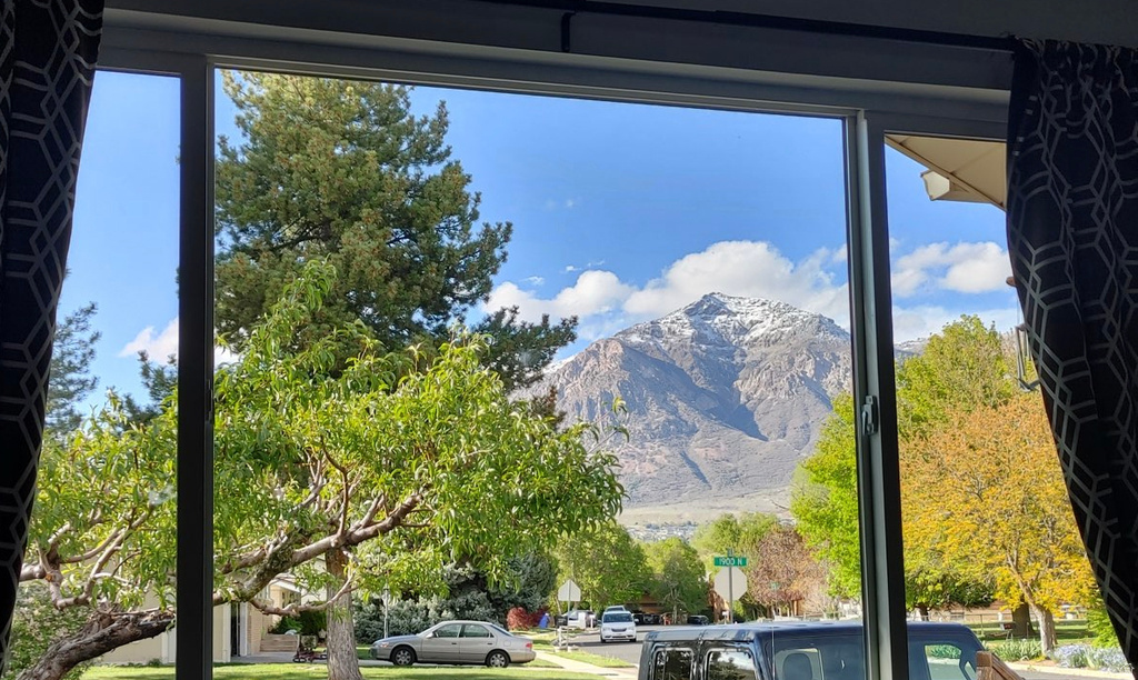 537 E 1900 N North Ogden, UT 84414