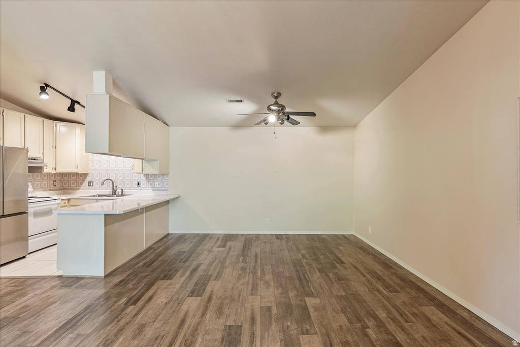 258 E NEW CENTURY LN #E Salt Lake City, UT 84115