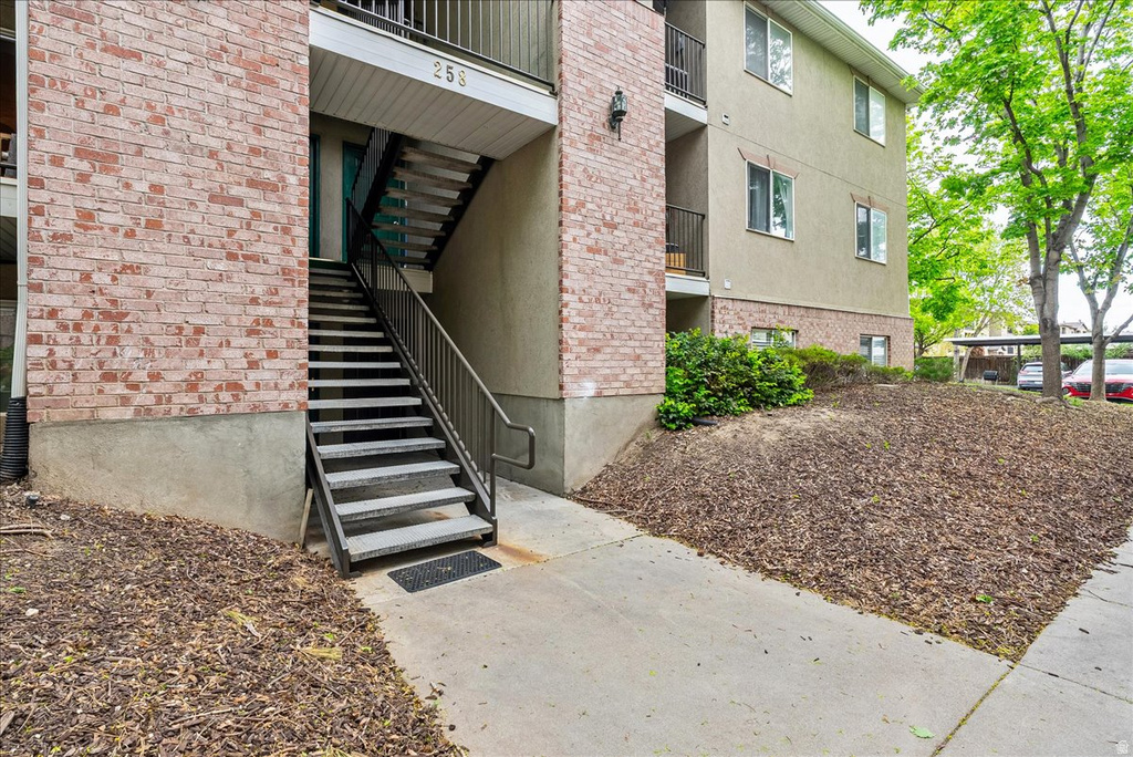 258 E NEW CENTURY LN #E Salt Lake City, UT 84115