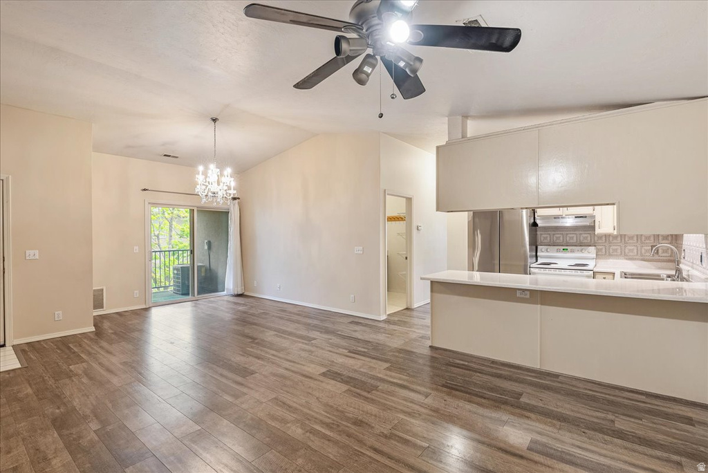 258 E NEW CENTURY LN #E Salt Lake City, UT 84115