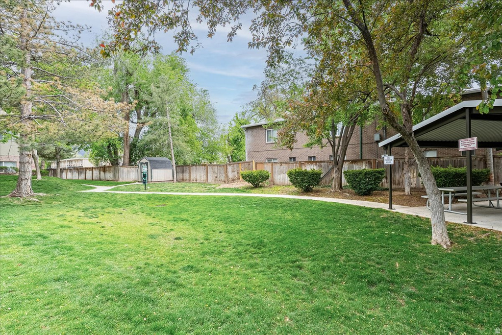 258 E NEW CENTURY LN #E Salt Lake City, UT 84115