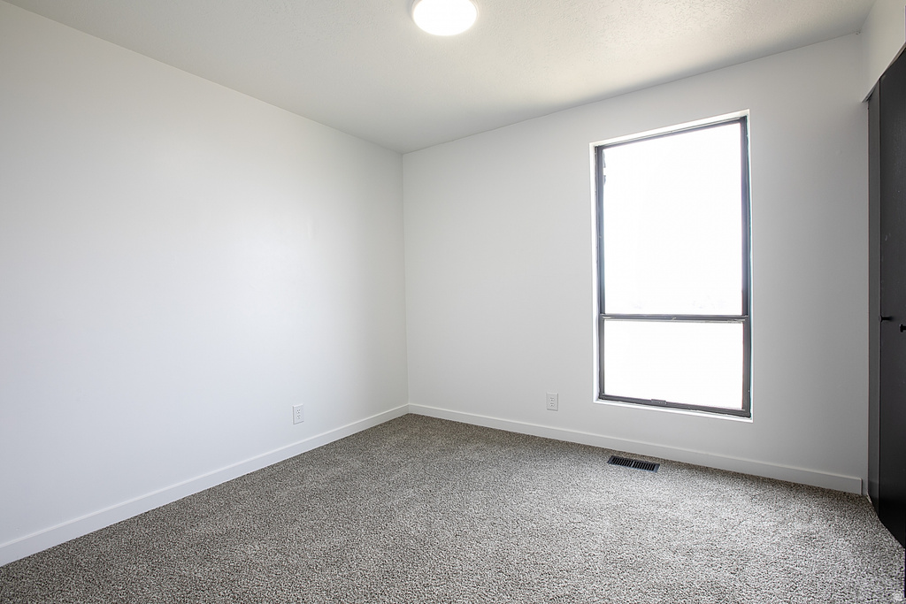 2972 E ORSON F DR Layton, UT 84040