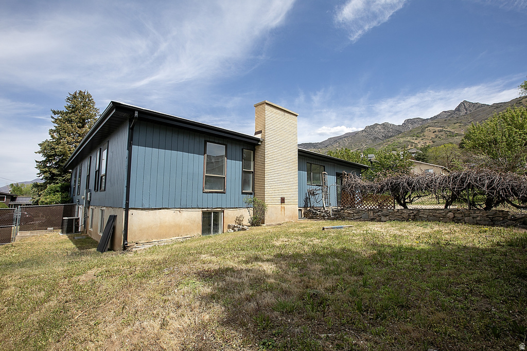 2972 E ORSON F DR Layton, UT 84040