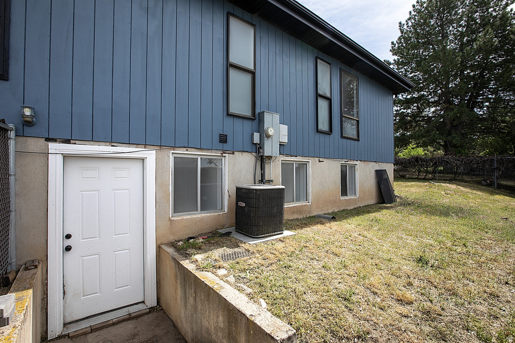 2972 E ORSON F DR Layton, UT 84040