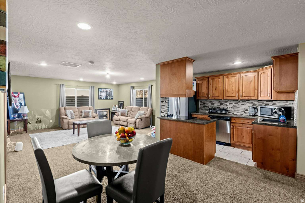 6032 W OAK FORK DR West Jordan, UT 84081