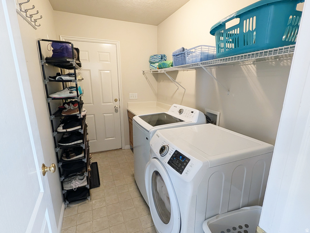 98 W SETTLEMENT CIR Midvale, UT 84047