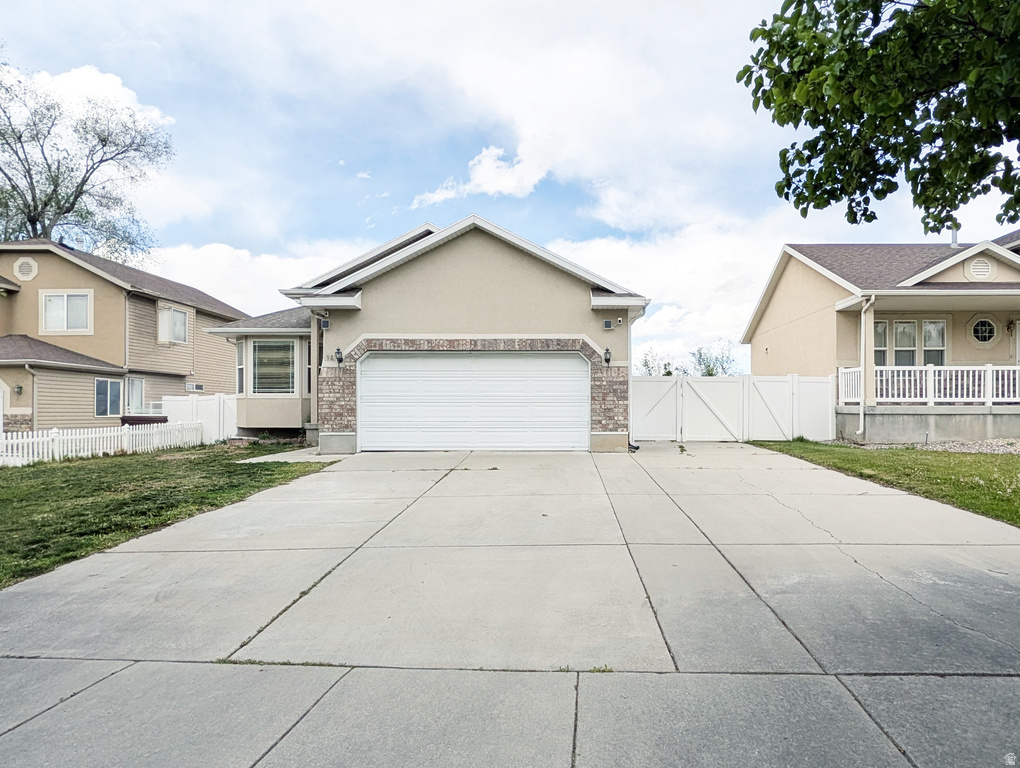 98 W SETTLEMENT CIR Midvale, UT 84047