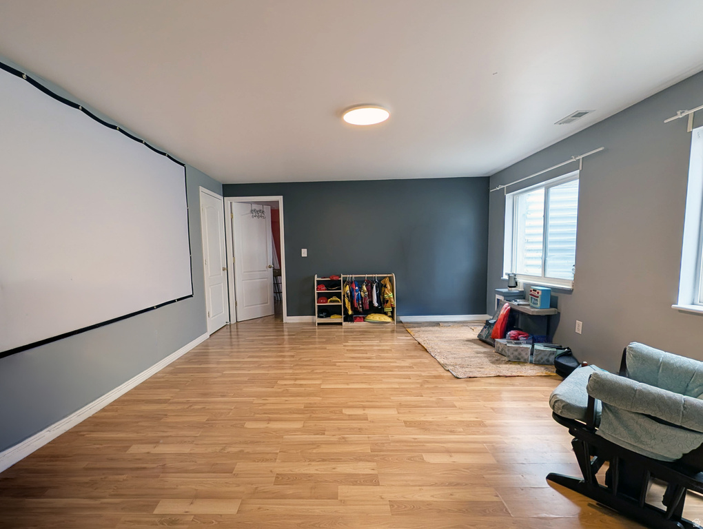 98 W SETTLEMENT CIR Midvale, UT 84047