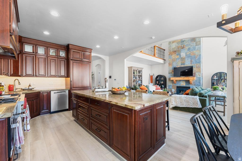 5362 EAGLES VIEW DR Lehi, UT 84043