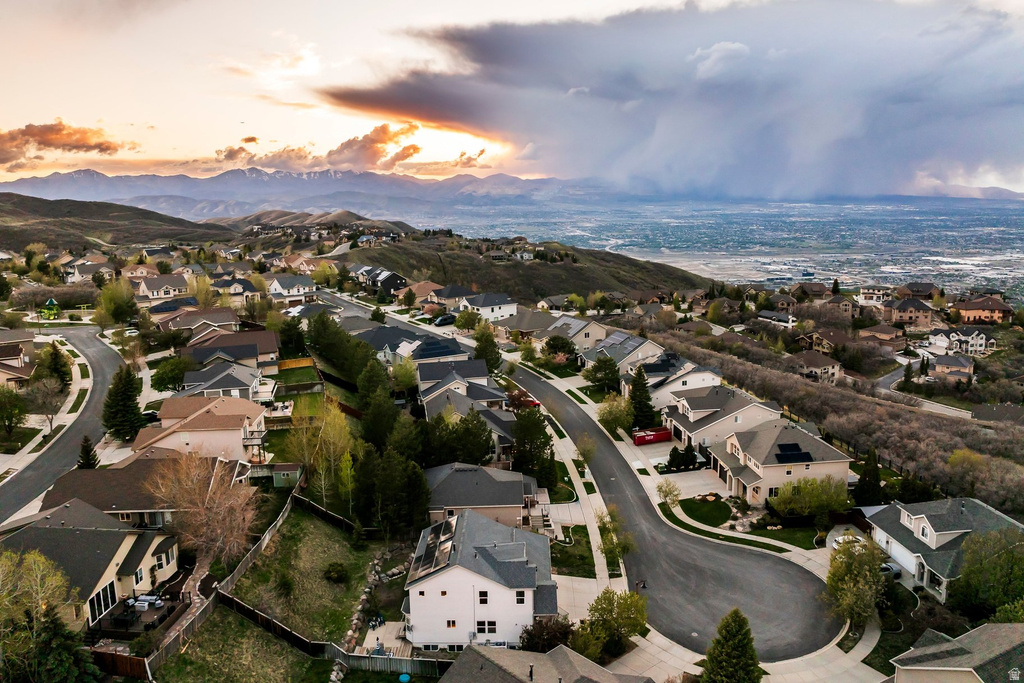 1930 E ASPEN LEAF PL Draper, UT 84020