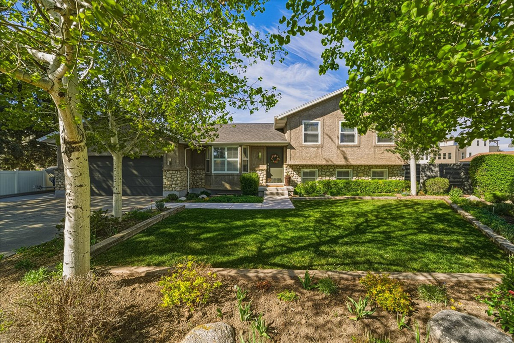 740 W QUAKING ASPEN DR Murray, UT 84123