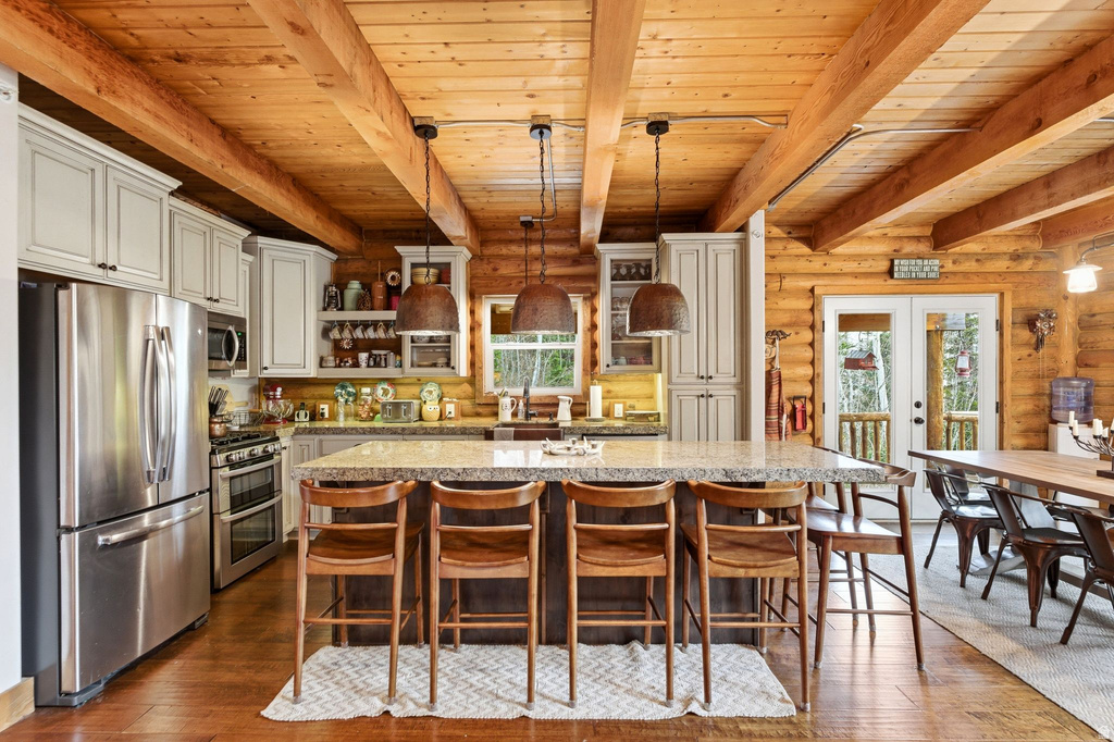 8849 SHINGLE MILL DR Oakley, UT 84055
