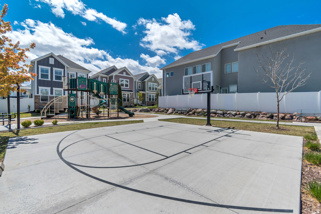 4428 W GLENDON DR Lehi, UT 84048