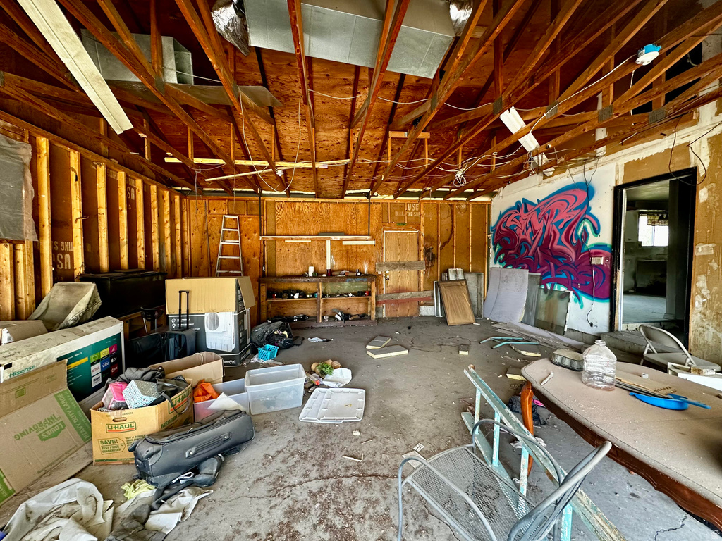 3184 W BERNINA DR Taylorsville, UT 84129