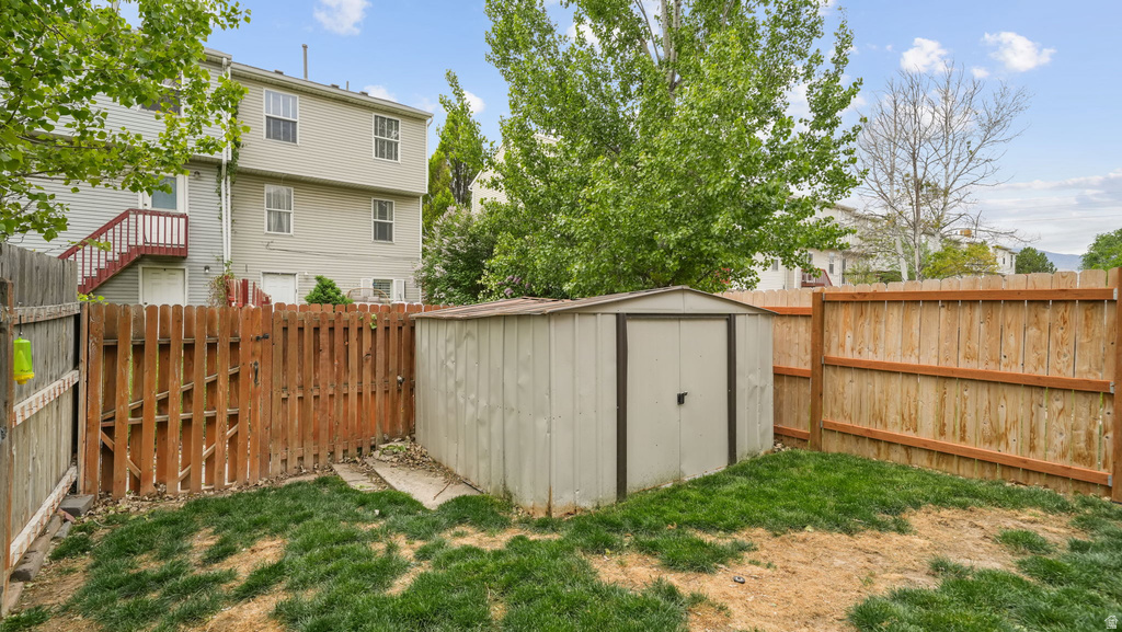 5737 W LOCH RAVEN CT West Valley City, UT 84128
