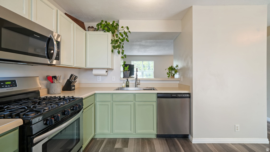 5737 W LOCH RAVEN CT West Valley City, UT 84128