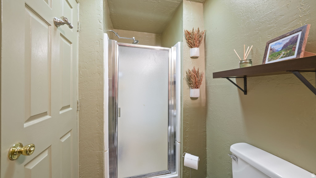 5737 W LOCH RAVEN CT West Valley City, UT 84128