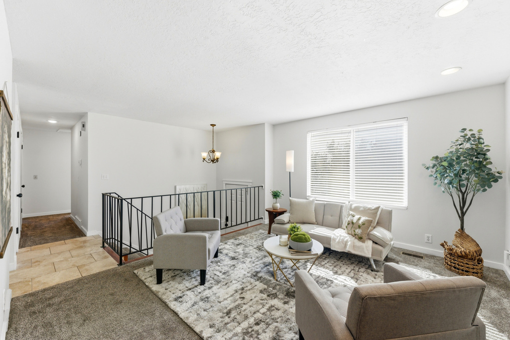 2326 W HEATHERGLEN DR Taylorsville, UT 84129