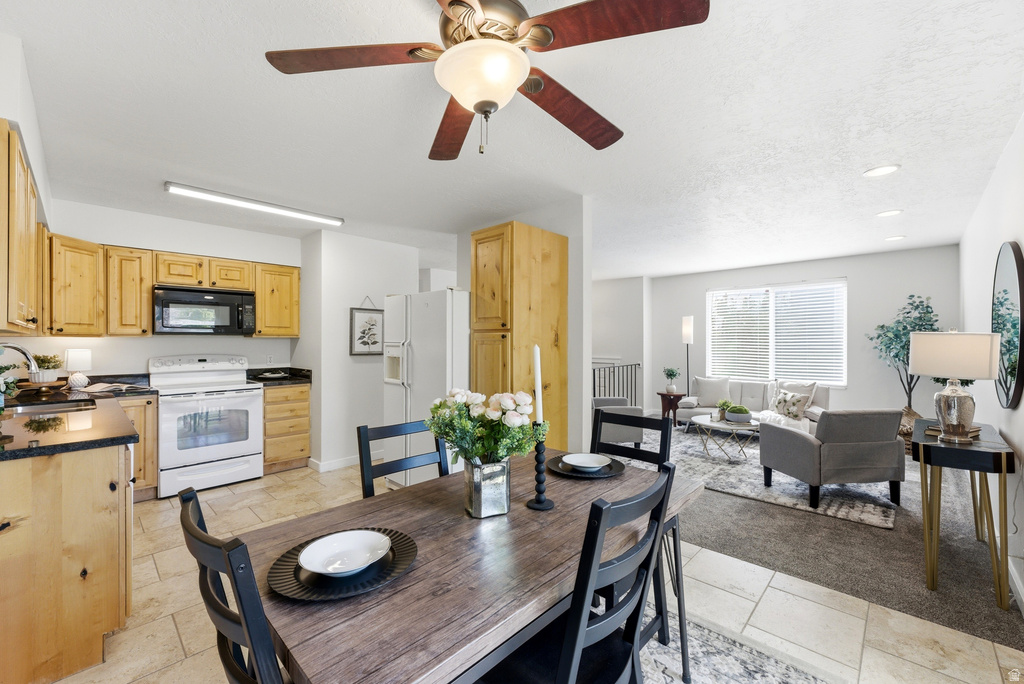 2326 W HEATHERGLEN DR Taylorsville, UT 84129
