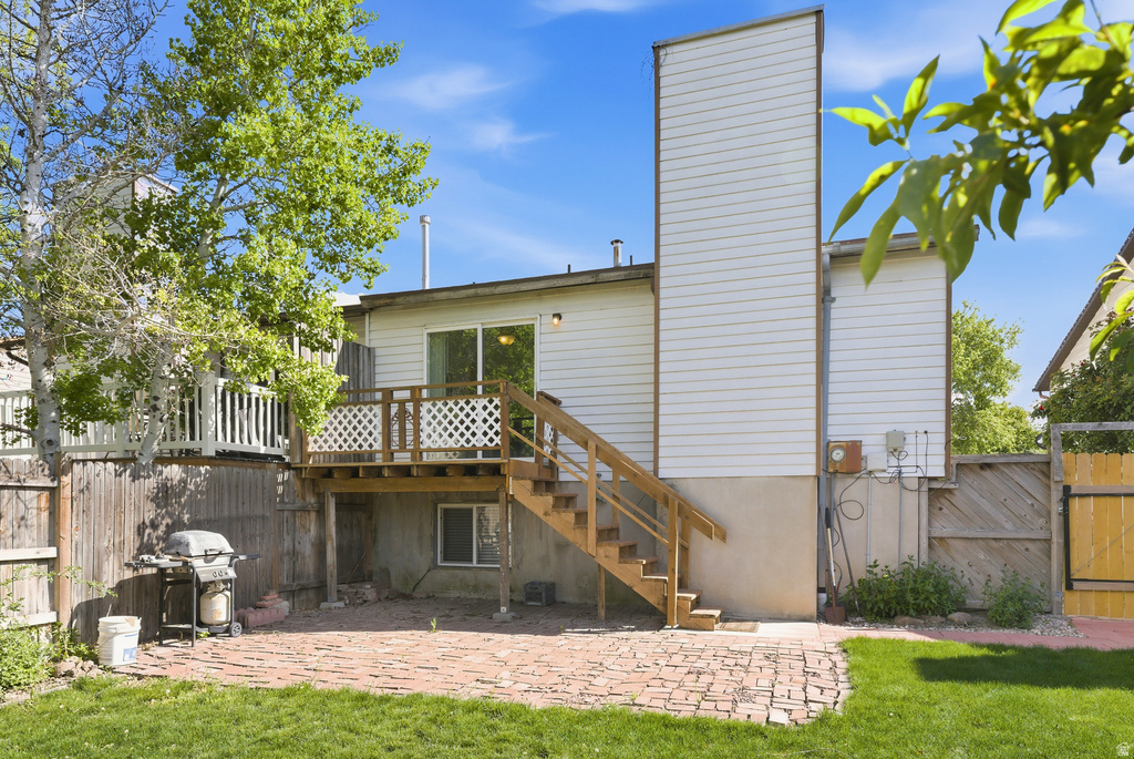 2326 W HEATHERGLEN DR Taylorsville, UT 84129