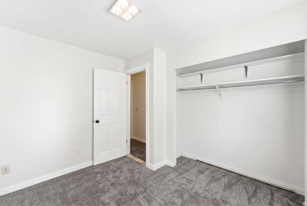 2326 W HEATHERGLEN DR Taylorsville, UT 84129