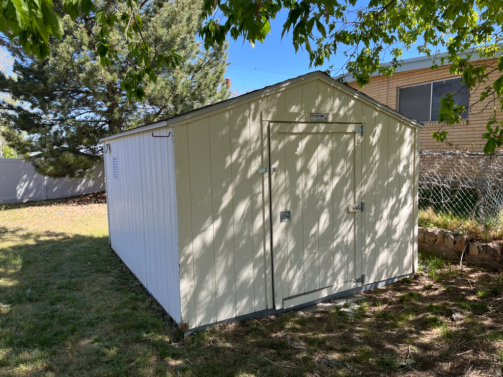 325 S 200 E Tooele, UT 84074