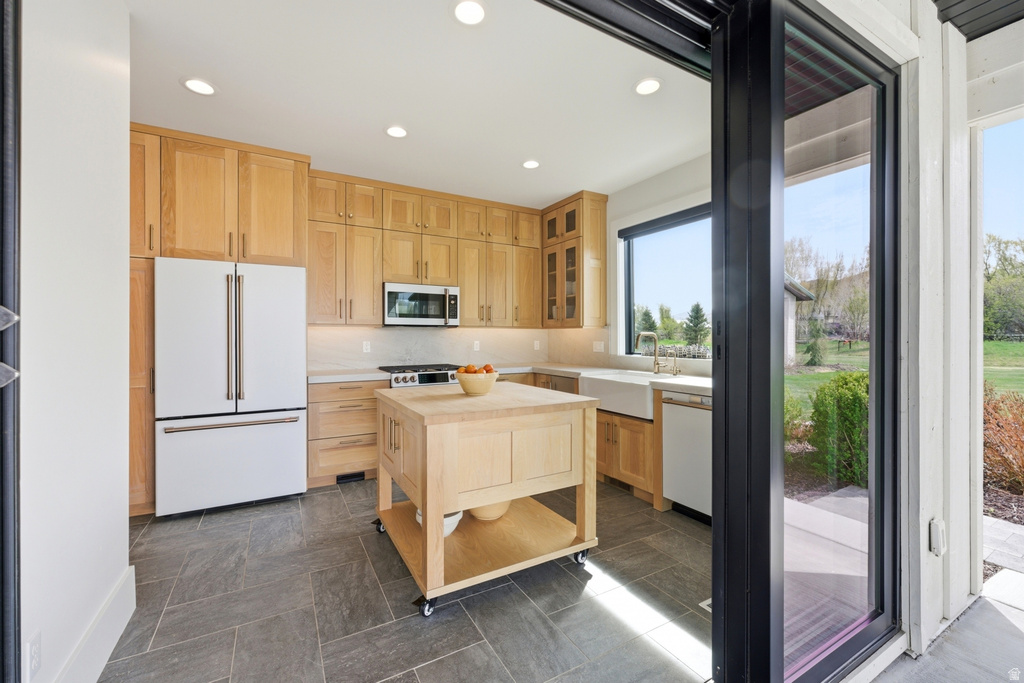 2727 W 2400 S Charleston, UT 84032