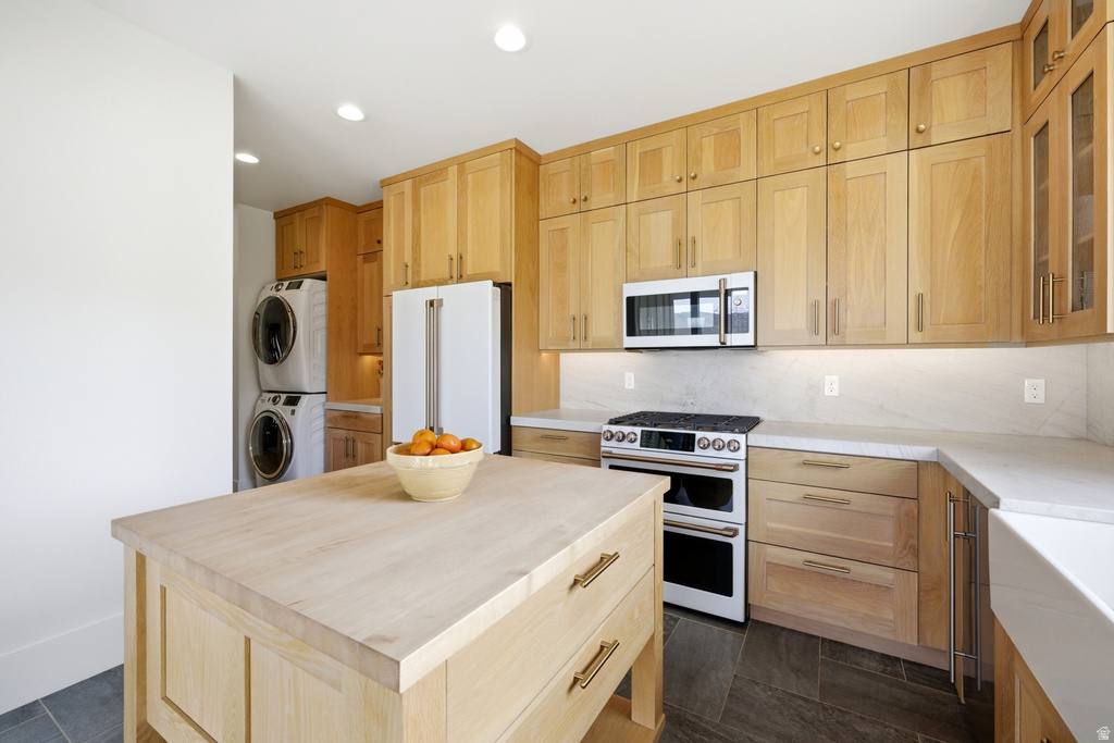 2727 W 2400 S Charleston, UT 84032