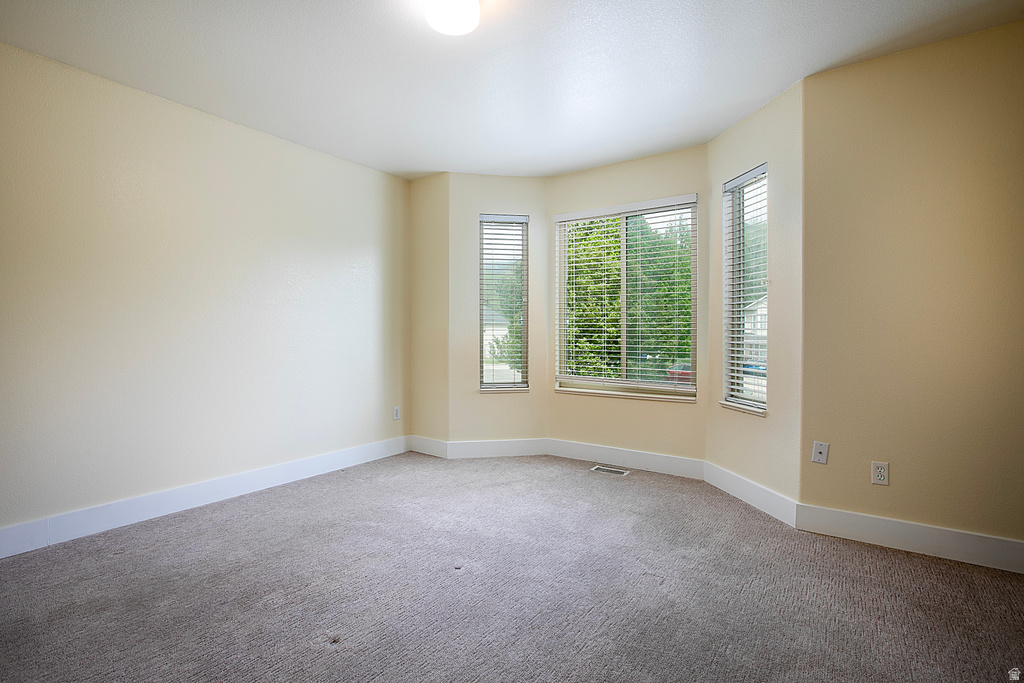 133 N PINGREE AVE Ogden, UT 84404