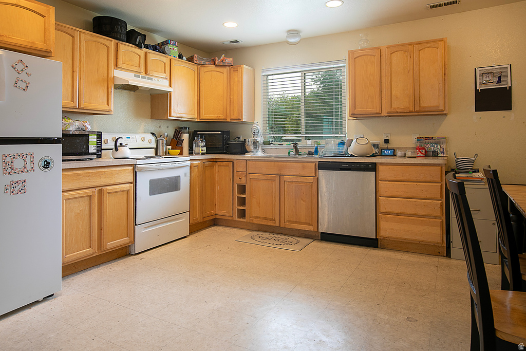 133 N PINGREE AVE Ogden, UT 84404