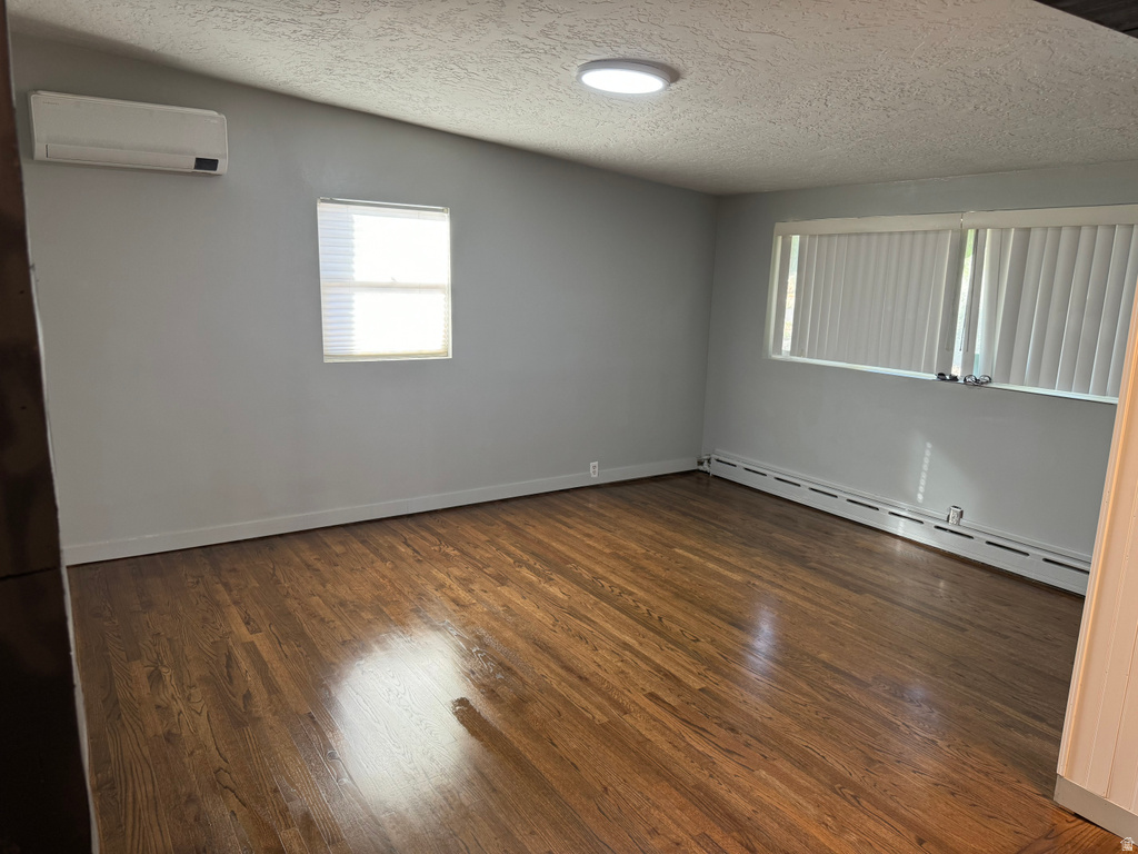1766 E SOUTHWOODSIDE DR Holladay, UT 84124