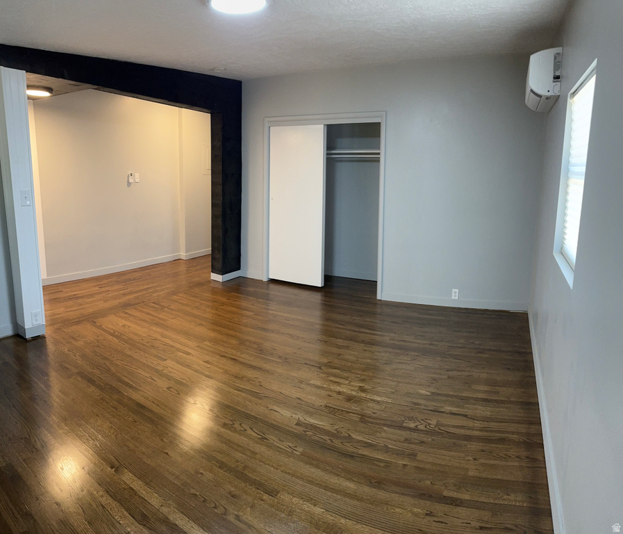 1766 E SOUTHWOODSIDE DR Holladay, UT 84124