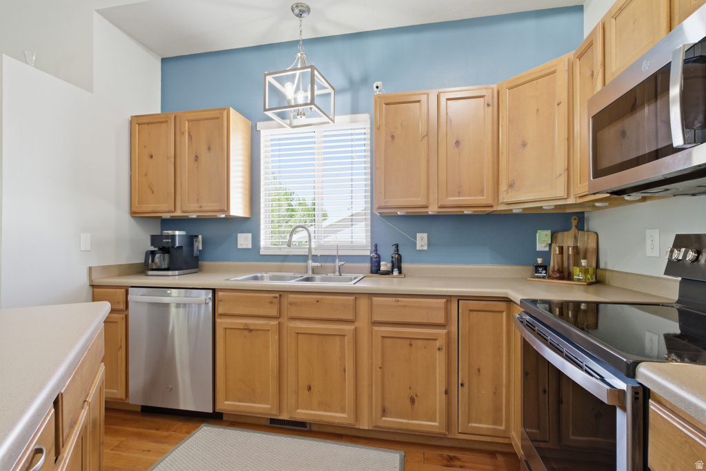 915 N 1380 E Tooele, UT 84074