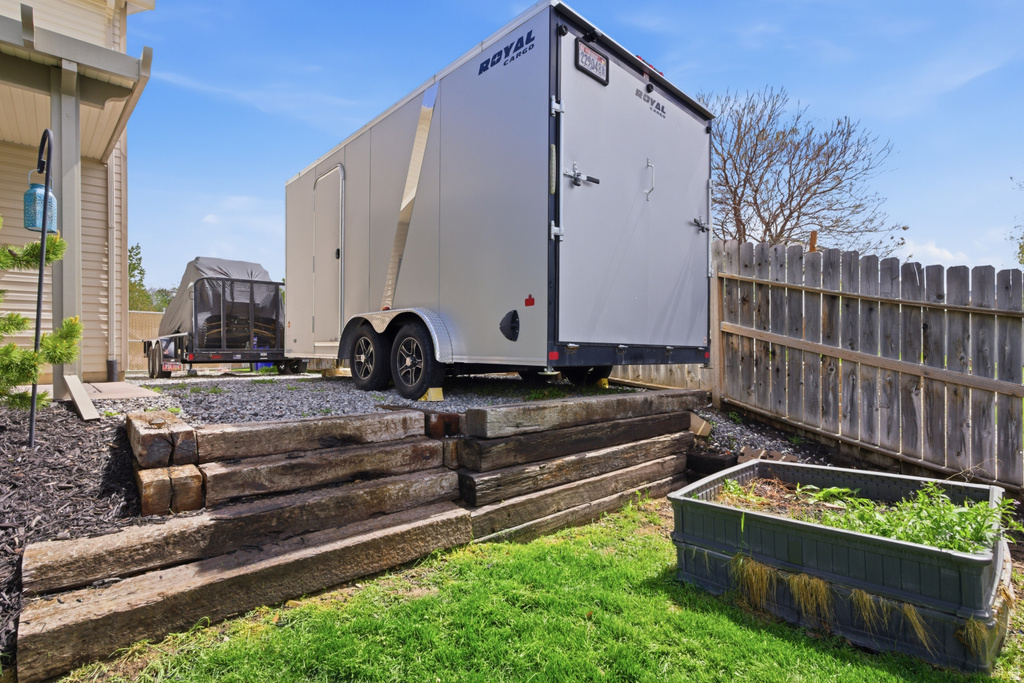 915 N 1380 E Tooele, UT 84074
