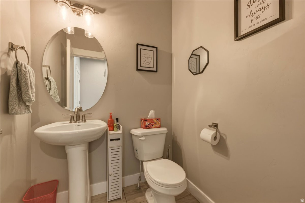 347 E 1100 S Centerville, UT 84014